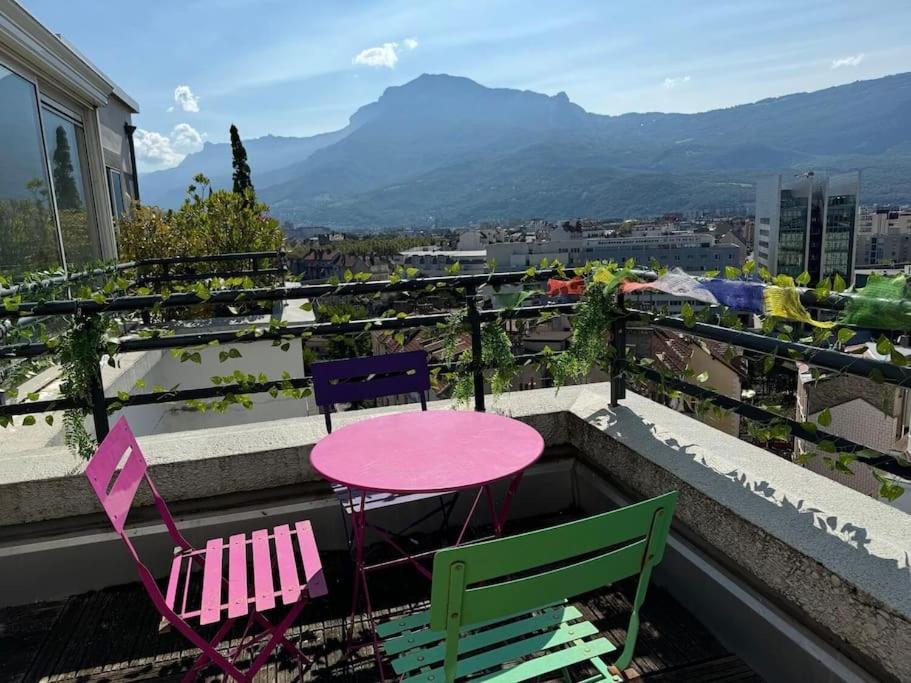 Le Rooftop Calme Et Terrasse A 1 Minute De La Gare Grenoble Exteriér fotografie